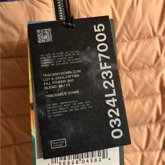 NWT - Cotopaxi Women's Fuego Down Vest - Picture 3 of 5